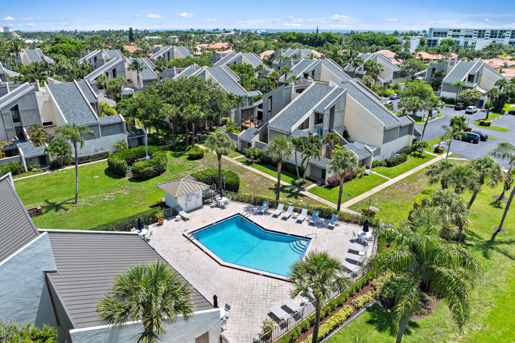 Featured image of Jupiter Ocean and Racquet Club neighborhood Page