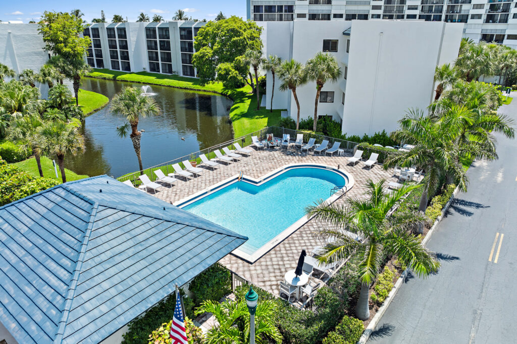 Jupiter Ocean and Racquet Club Photo 2 for Jupiter Ocean and Racquet Club Neighborhood Page